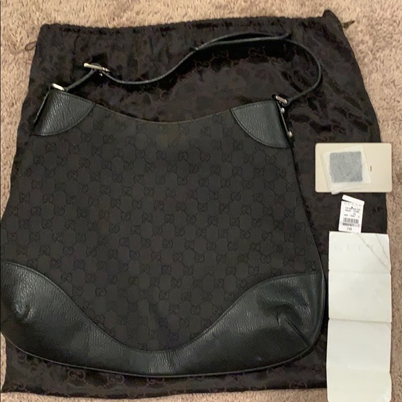 Gucci Handbags - Authentic Gucci Handbag